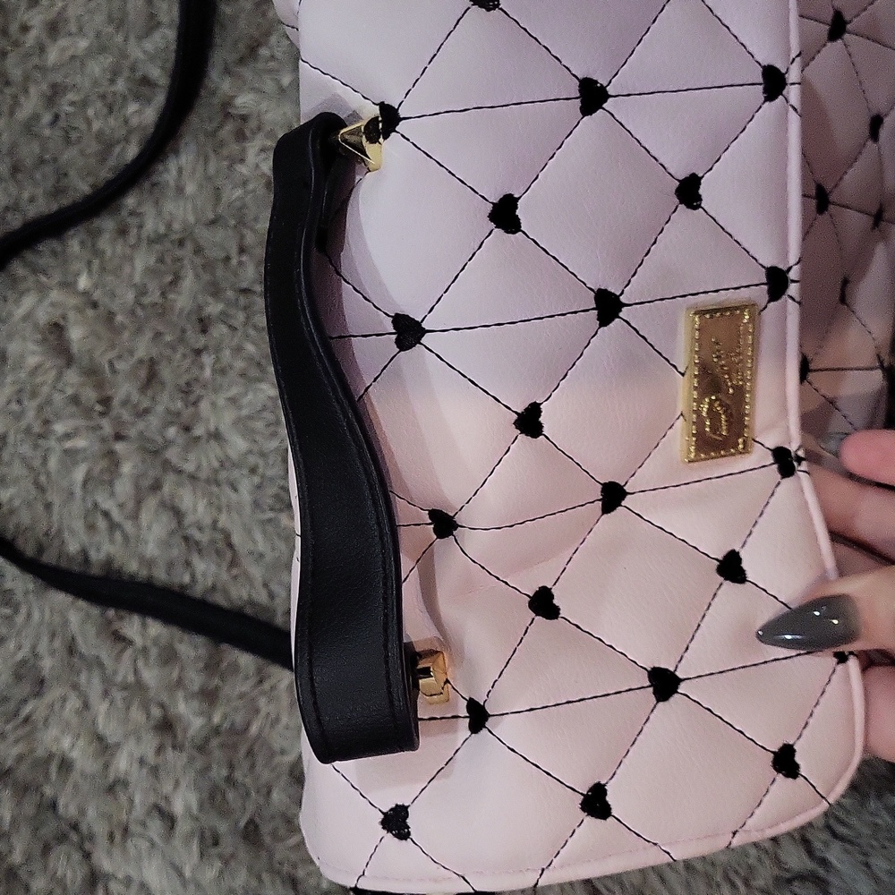 Betsey Johnson Purse - Picture 4 of 10